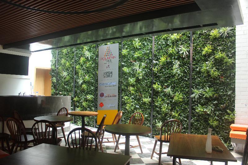 Hotel Fountain Tree By Tgi Bengaluru Zewnętrze zdjęcie