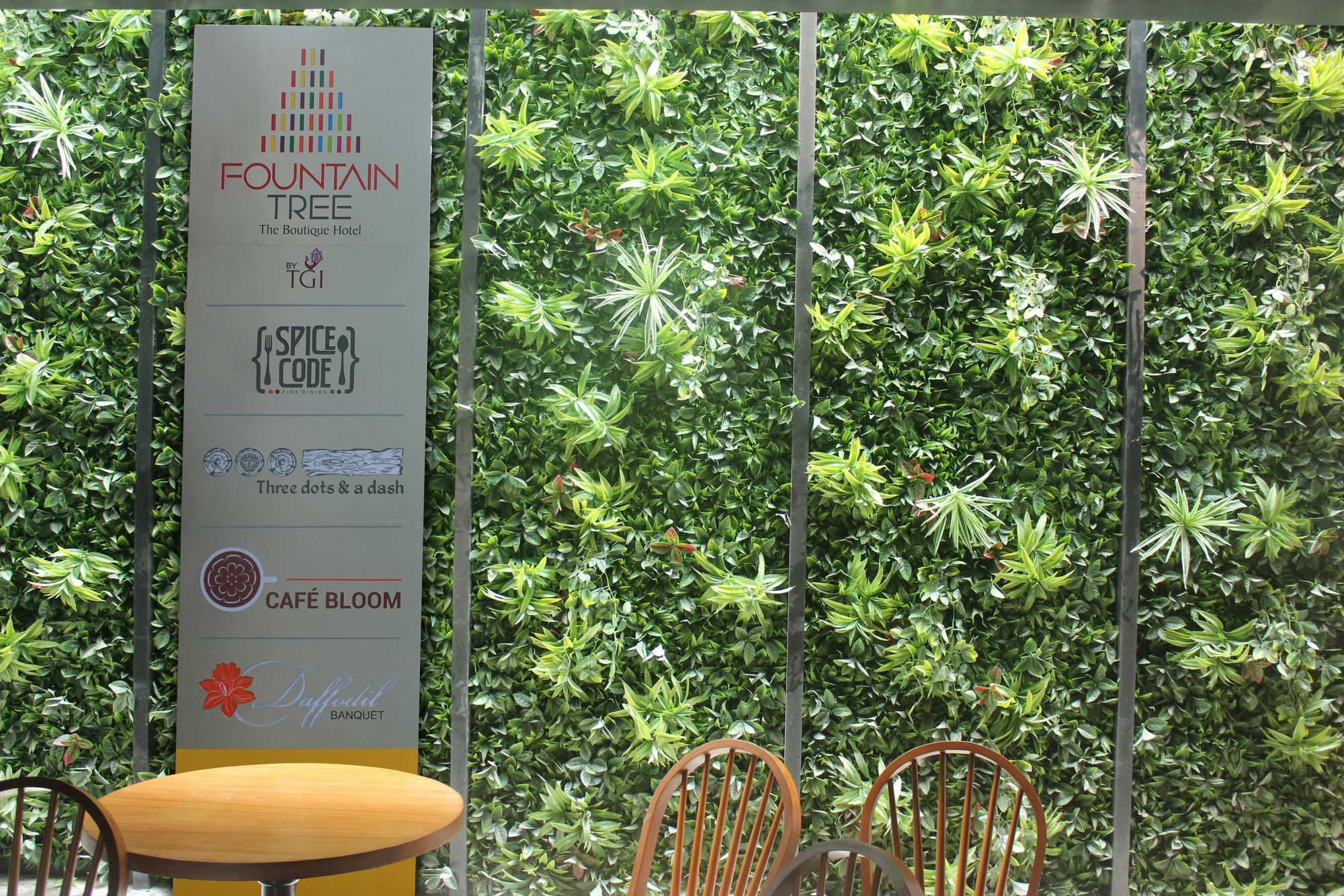 Hotel Fountain Tree By Tgi Bengaluru Zewnętrze zdjęcie
